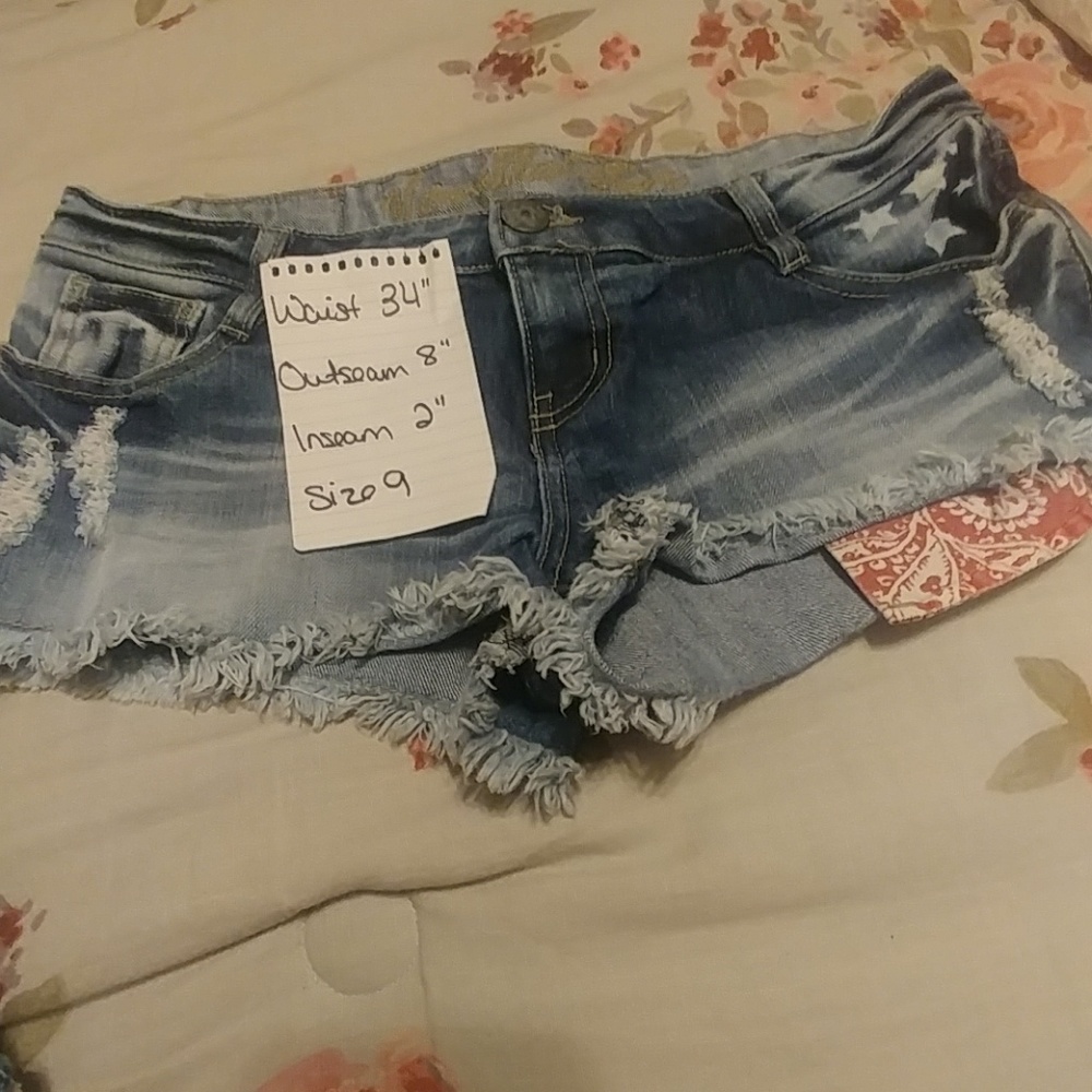 Vanilla Star shorts
